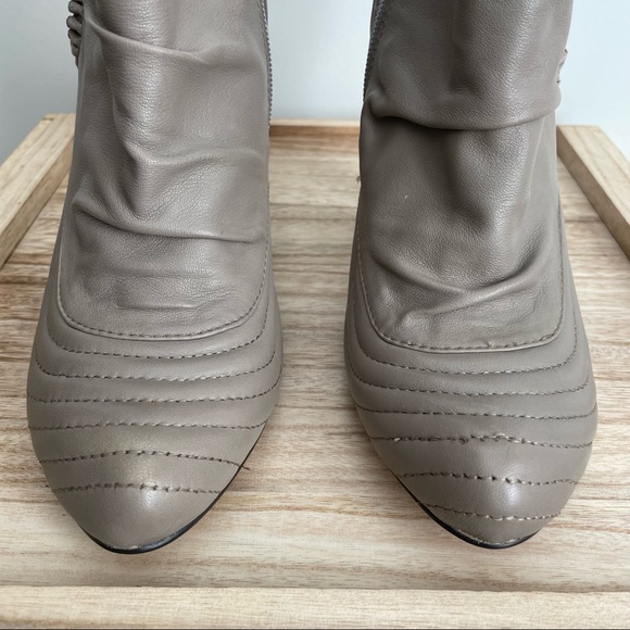 NWOT Seychelles Banjo Taupe Booties, 8.5 - Picture 4 of 8